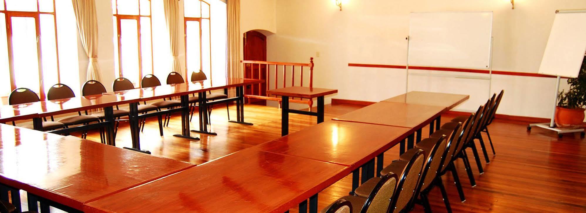 Casas Kolping Hotel Сукре Екстериор снимка